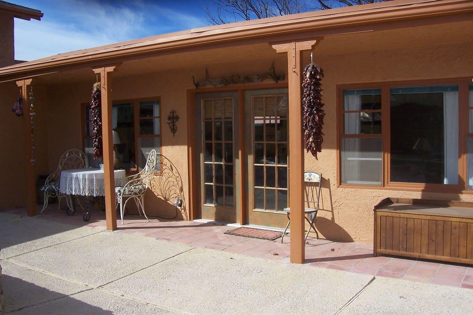 Lazy Dog Ranch Hotel Sierra Vista Exterior photo